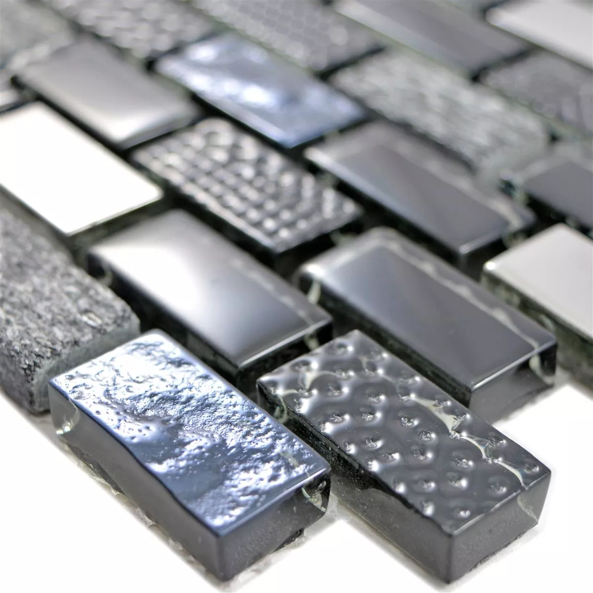Mosaïque Murale En Verre, Inox Et Pierre Naturelle – Noir, Gris, Argent, Beige – 300x300 Mm