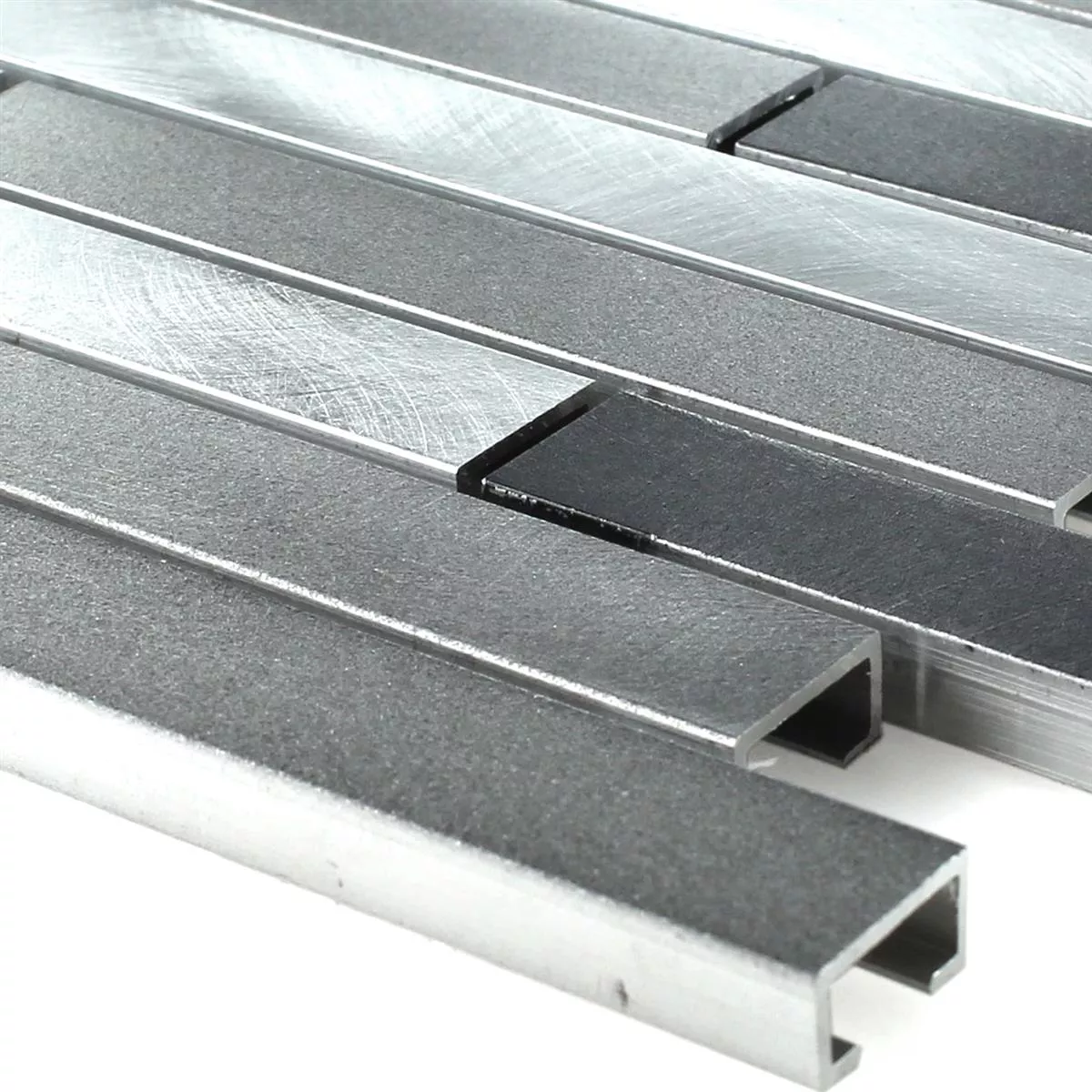 Mosaique argent gaufre 100g Achat de mosaique salle de bain metal idéal en frise de carrelage Mosaique argent gaufre 100g Achat de mosaique salle de bain metal idéal en frise de carrelage