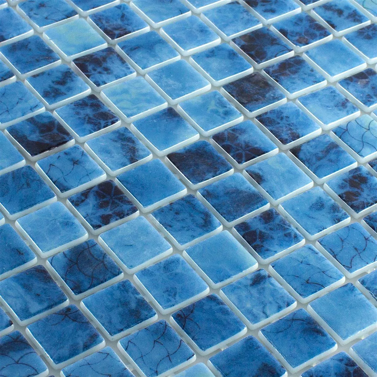 Mosaïque verre pour piscine Baltic Bleu 25x25mm