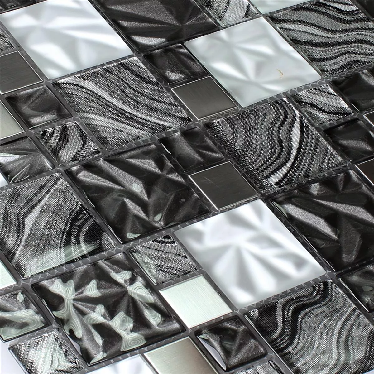 Échantillon Verre Métal Acier Inoxydable Mosaïque Carrelage Zadar Gris Noir